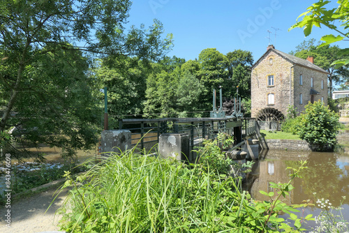 Water mill and dam, Canal d'Ille-et-Rance, Moulin de Robinson, Saint Grégoire,  Ille et Vilaine, Bretagne, France