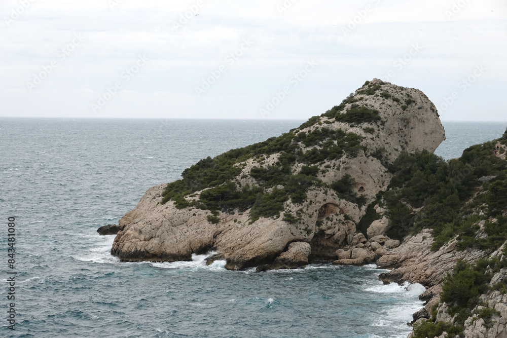 Littoral et rochers dans les calanques de la côte bleue Littoral et rochers dans les calanques de la côte bleue