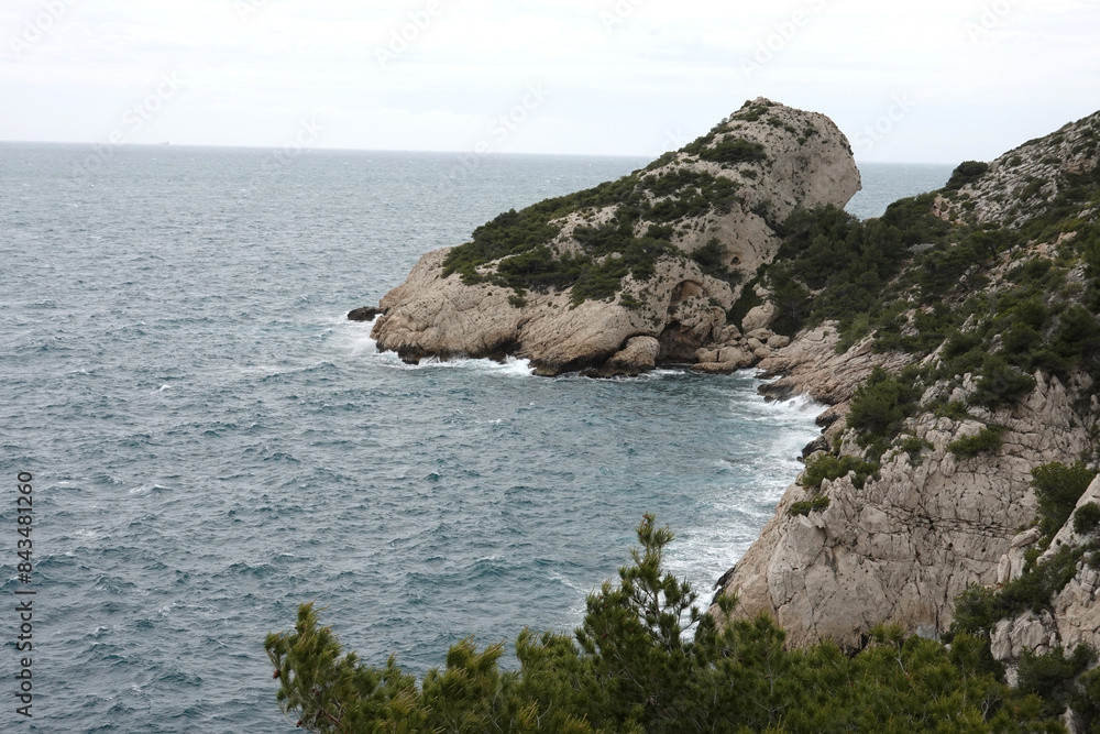 Littoral et rochers dans les calanques de la côte bleue Littoral et rochers dans les calanques de la côte bleue