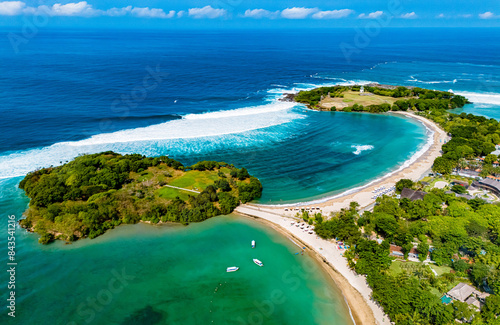 Fototapeta Naklejka Na Ścianę i Meble -  View of Nusa Dua beach in southern Bali, Indonesia