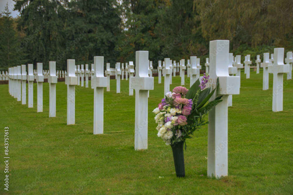 memorial day in cemetery