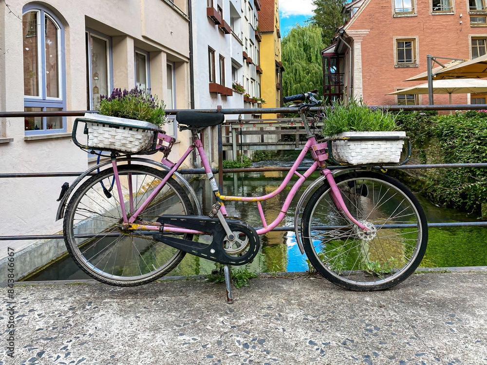 Altes Fahrrad im Fischerviertel von Ulm Altes Fahrrad im Fischerviertel von Ulm