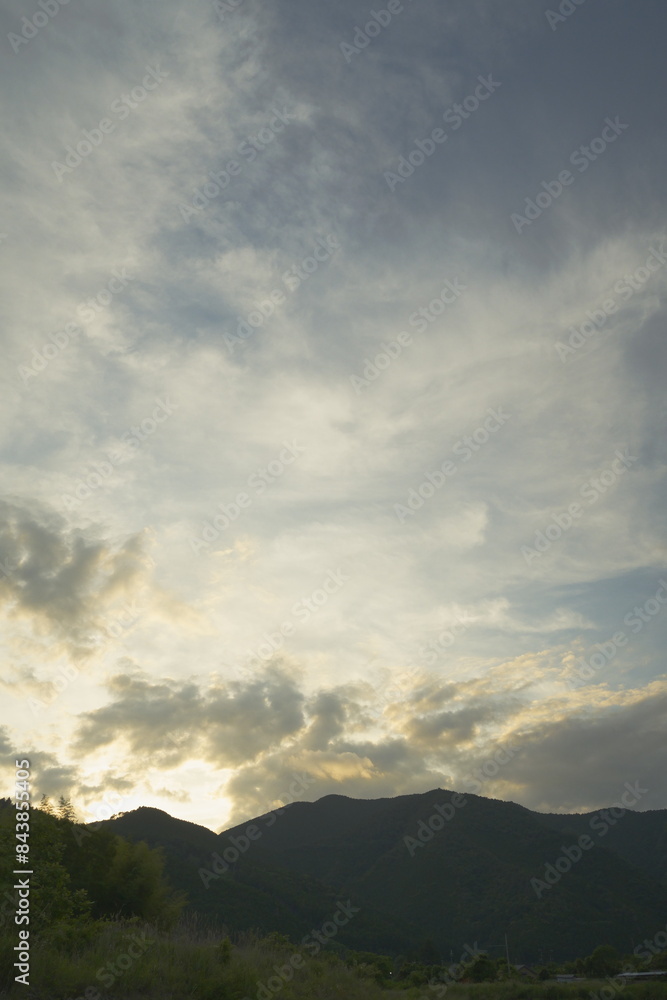 夕暮れ時の空に心が癒される。 夕暮れ時の空に心が癒される。