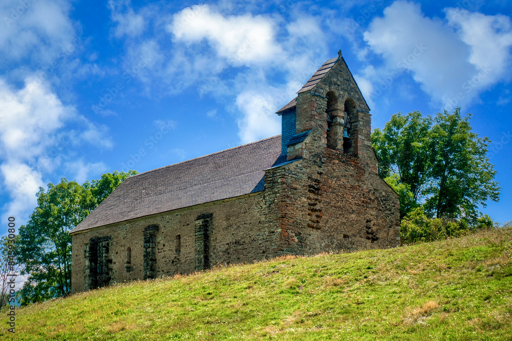 Chapel of Saint-Pé de la Moraine - Monument in Garin Chapel of Saint-Pé de la Moraine - Monument in Garin