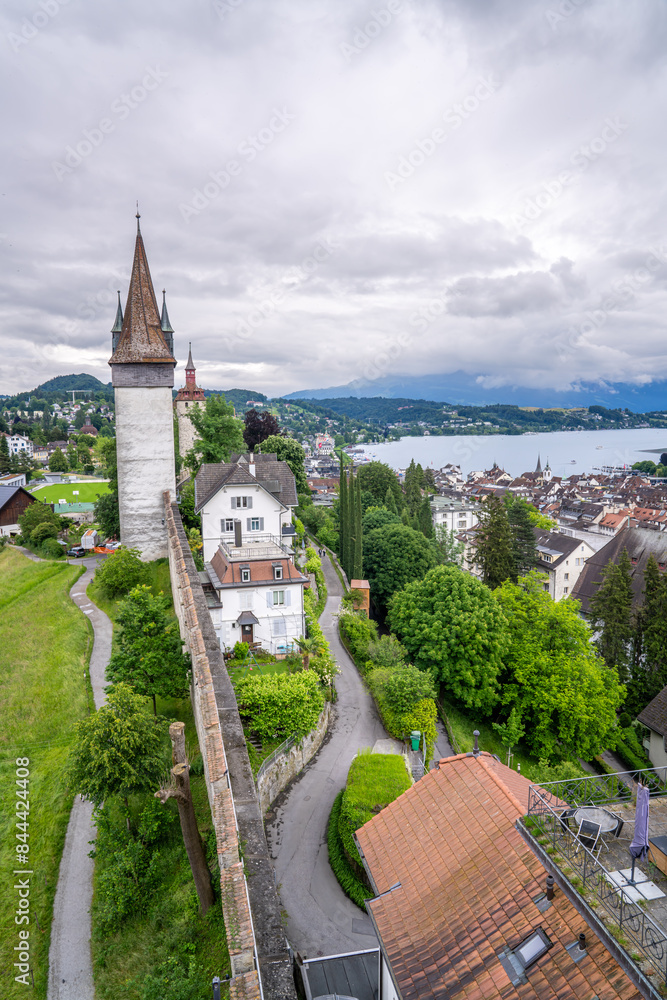 Φωτογραφία top view of Luzern from Museggmuaer fortress that we can see old town city view