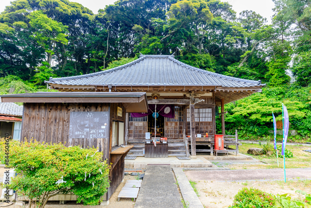 Naklejka premium 初夏の楊貴妃の里 山口県長門市 Yōkihi no sato in early summer. Yamaguchi Pref, Nagato City.