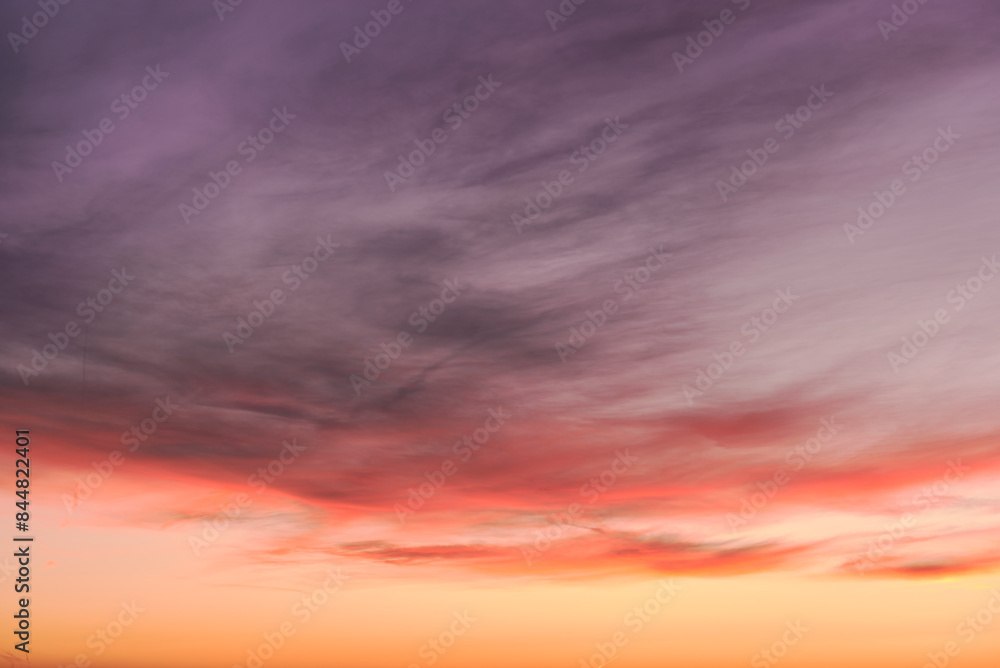 Obraz premium A blue sky full of white clouds