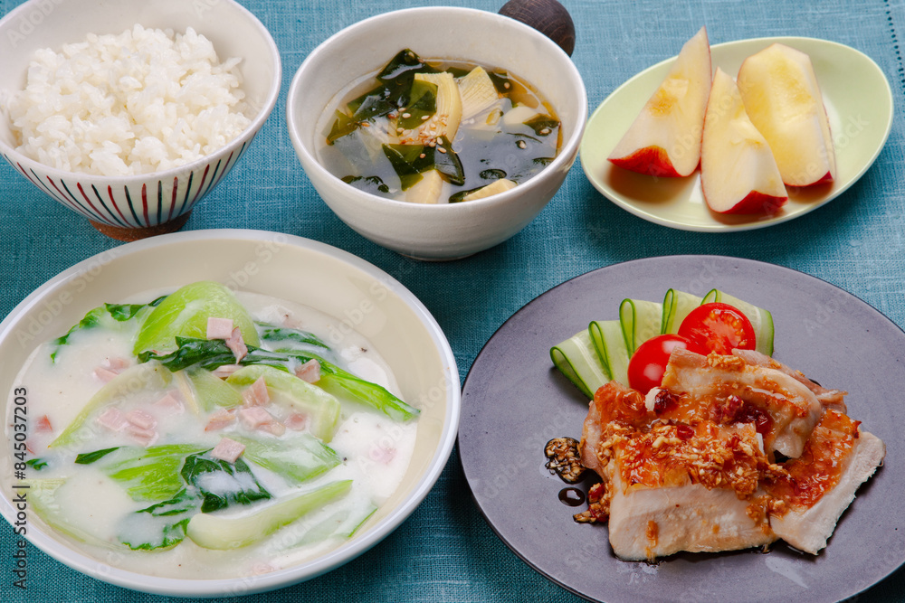 夕食の献立、和食風