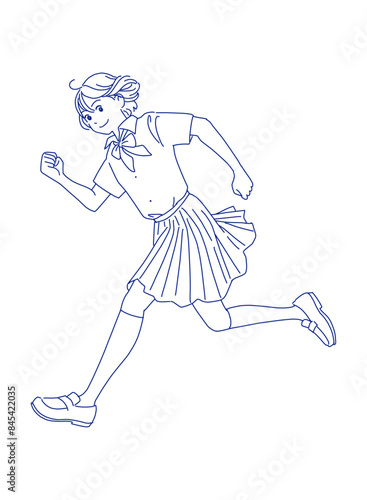 笑顔で走り出す女子学生