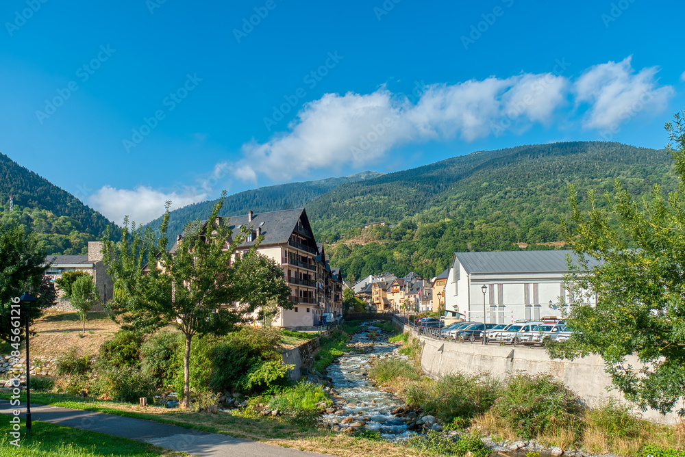 Fototapeta premium Viella is the capital of the Valle de Aran and head of the municipality of Viella y Medio Arán, in the province of Lerida. Catalonia