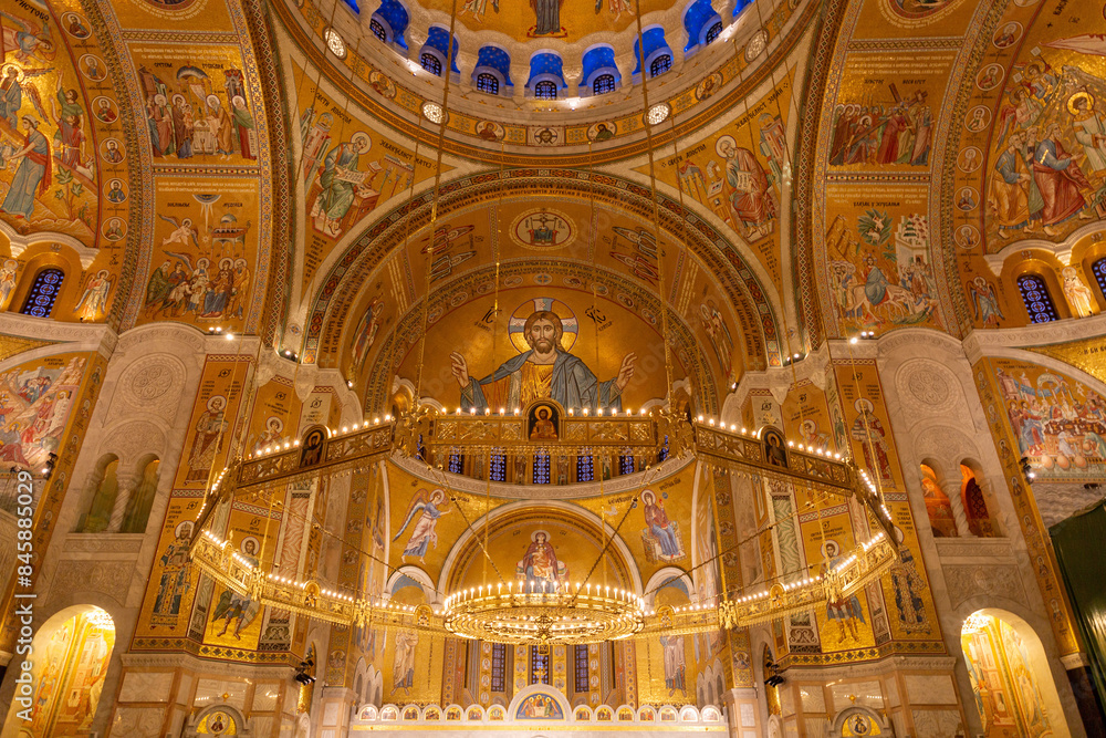Obraz premium The Church of Saint Sava, Hram Svetog Save in Belgrade, Serbia