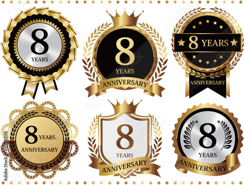 高級感のある8周年記念のエンブレムセット