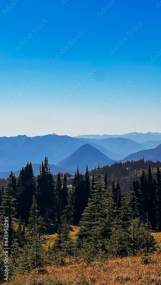 Obraz premium mountain range in the distance 