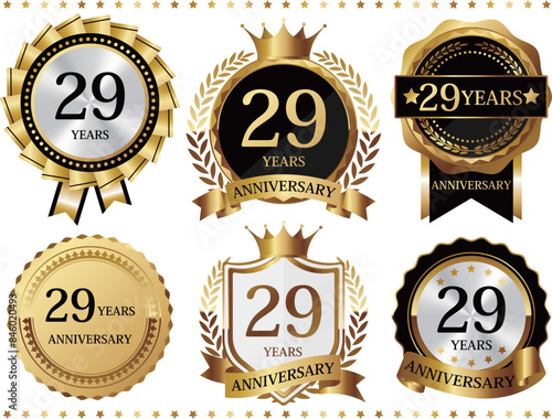 高級感のある29周年記念のエンブレムセット