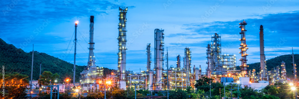 Fototapeta premium Banner Oil refinery gas petrol plant industry with crude tank, gasoline supply and chemical factory. Petroleum barrel fuel heavy industry oil refinery manufacturing factory plant. Refinery industry
