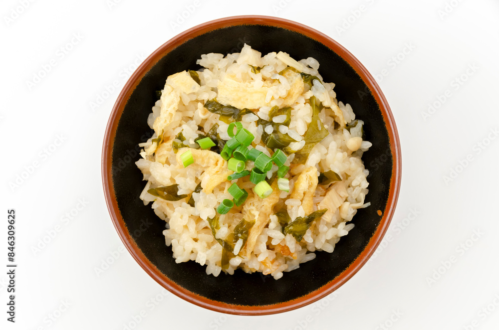 油揚げとワカメの炊き込みご飯 油揚げとワカメの炊き込みご飯