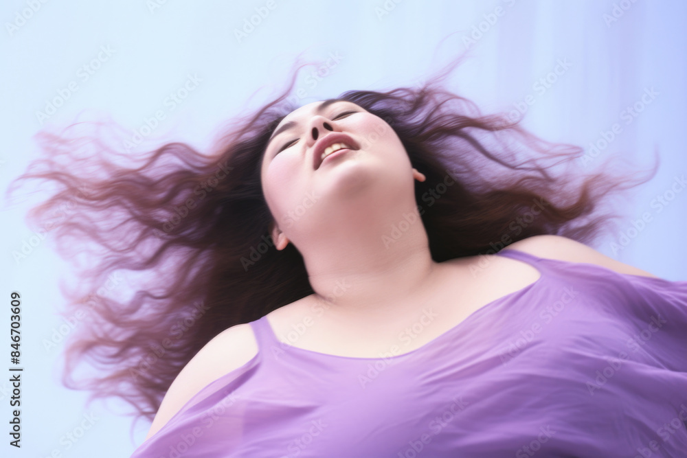 Obraz premium 女, 女性, アジア人, 日本人, 肥満, 太った女性, 紫, 多様性, モデル, 美しい女性, Female, Asian, Beautiful, Japanese, Obese, Fat Woman, Purple, Diversity, Model, Beautiful Woman, woman