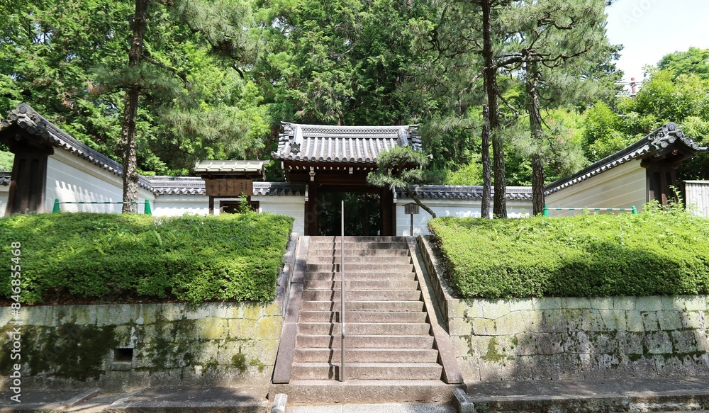 The scene of an entrance gate to the precincts of Chion-in Temple in Kyoto City in Japan The scene of an entrance gate to the precincts of Chion-in Temple in Kyoto City in Japan