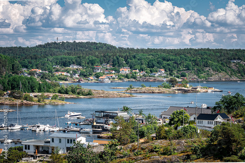 The holiday has come, and the Norwegian people are resting.