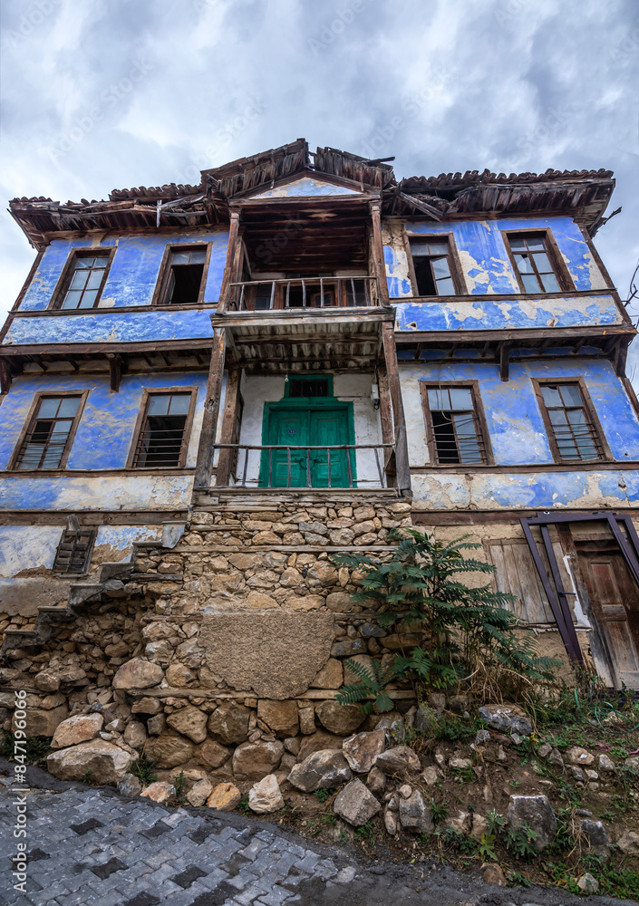 Adobe houses of cultural value in the villages of Bursa Iznik Adobe houses of cultural value in the villages of Bursa Iznik