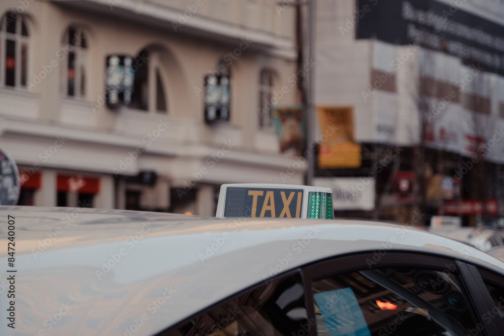 Obraz premium Sign on a taxi in Madrid, Spain.