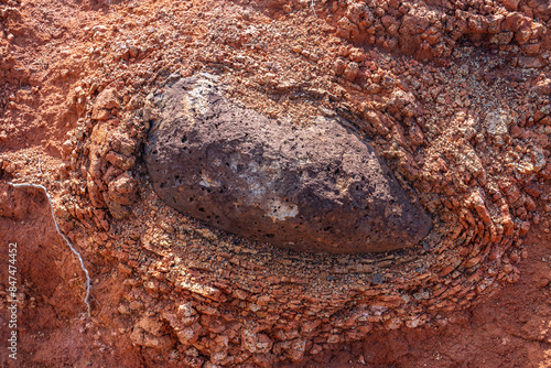 Slika na platnu Spheroidal weathering basalt， Waimea Canyon Basalt / Napali Member / Lava flows, Kauai, Hawaii