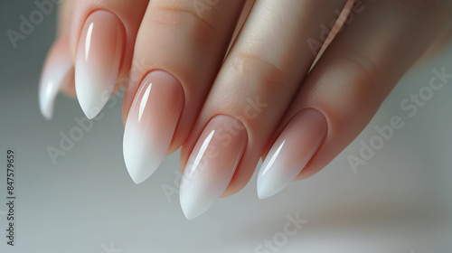  white soft Nail design 