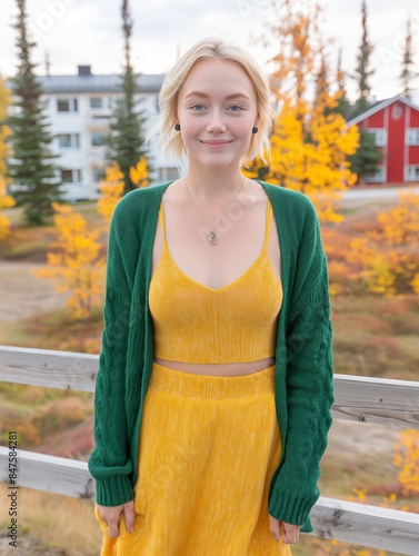 Fall fashion icon walks a v...