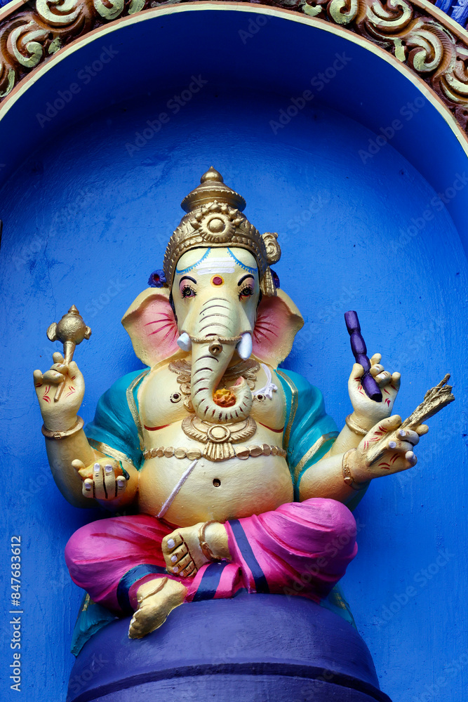 Fototapeta premium Malaysia Kuala Lumpur Hindu temple Batu Caves Statue of Lord Ganesh.