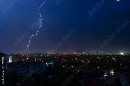 Canvas-taulu lightning over the city, natural phenomenon, multiple lightning over the city, h