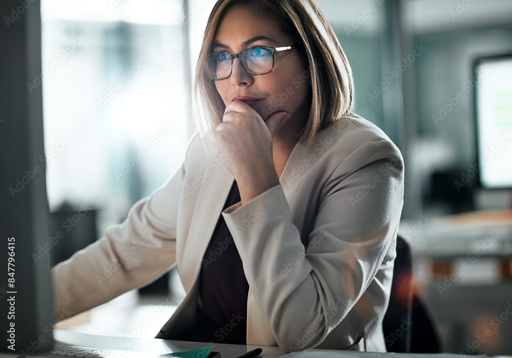 © Reese Coop/peopleimages.com - Computer, thinking and business woman reading email, planning or research in office. Idea, decision and internet for information, problem solving or financial consultant working on project solution © Reese Coop/peopleimages.com - Computer, thinking and business woman reading email, planning or research in office. Idea, decision and internet for information, problem solving or financial consultant working on project solution