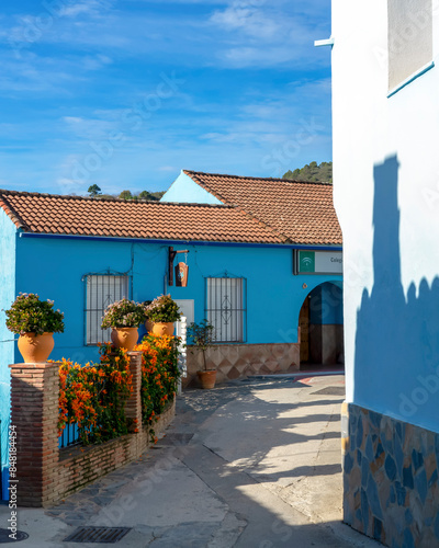 Billede på lærred Amaizing morning on blue Smurfs Village in Juzcar, Spain