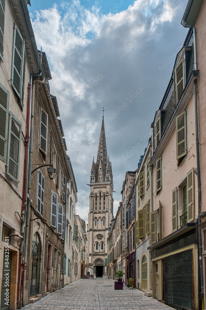 Pau is a city in southwestern France, situated along the northern edge of the Pyrenees, France Pau is a city in southwestern France, situated along the northern edge of the Pyrenees, France