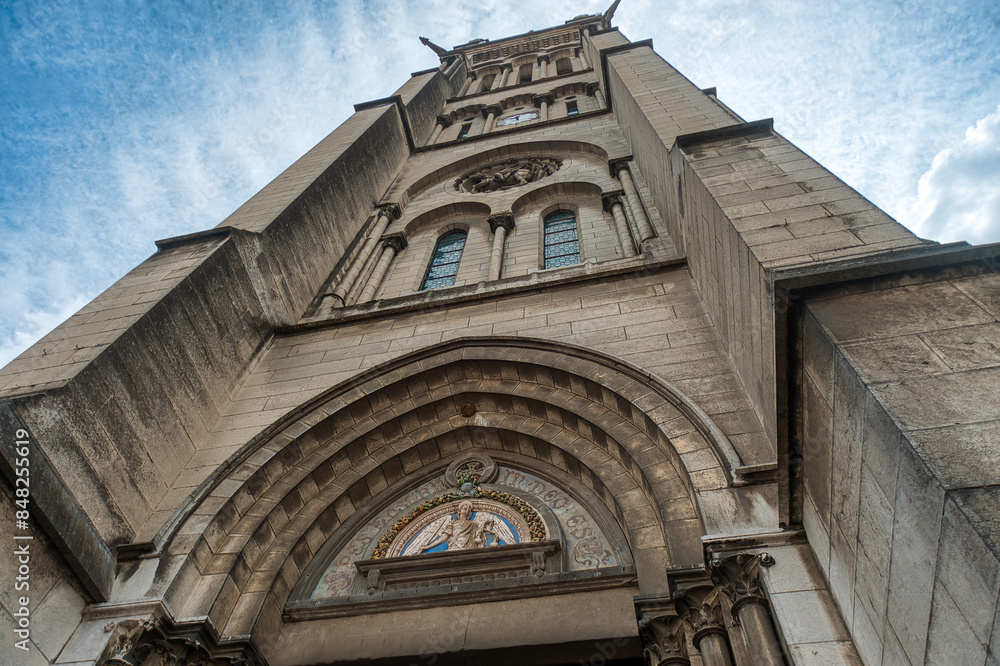 Obraz premium Pau is a city in southwestern France, situated along the northern edge of the Pyrenees, France