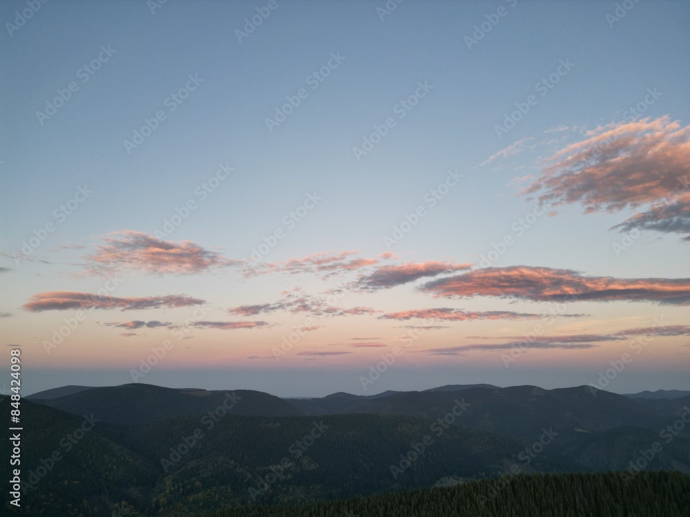 Obraz premium sunset over the mountains