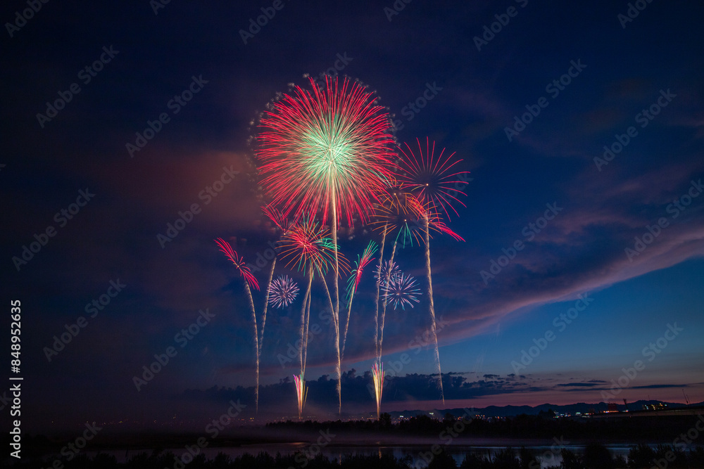 日本の夏花火