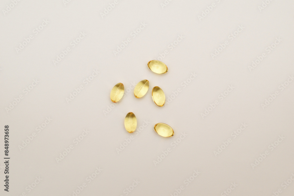 Aceite de pescado en capsulas, complemento vitaminico de omega 3 Aceite de pescado en capsulas, complemento vitaminico de omega 3