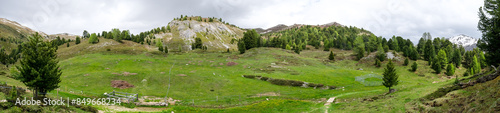Obraz na płótnie Aussicht im Müstair Tal in der Schweiz w salonie