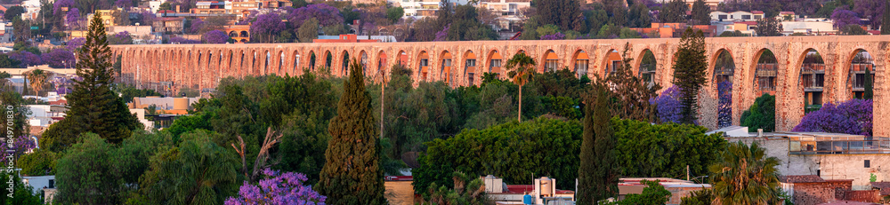 Fototapeta premium Los Arcos, Acueducto de Querétaro, México