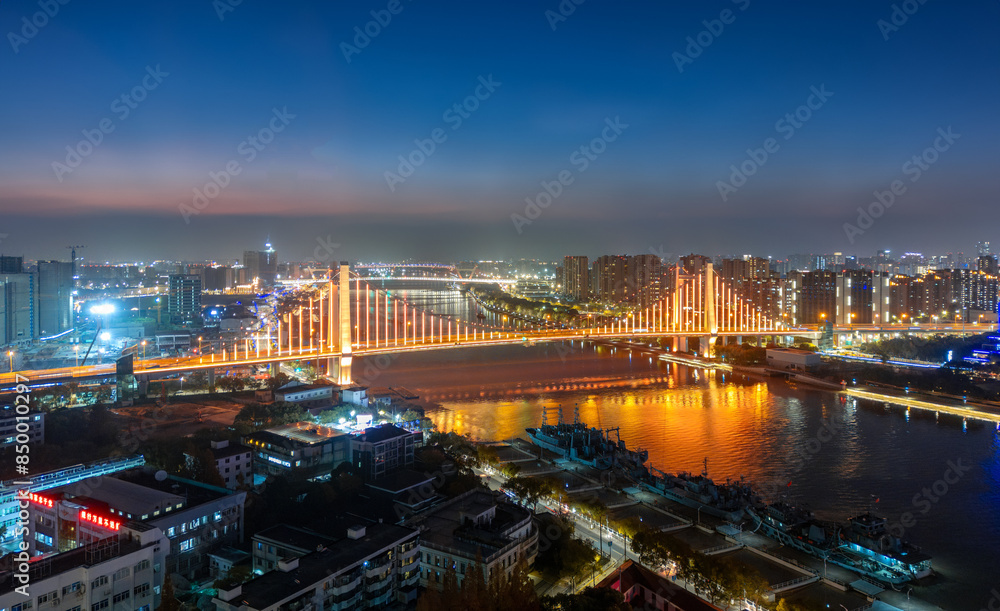 Obraz premium Urban environment of Qingfeng Bridge, Ningbo, Zhejiang province, China