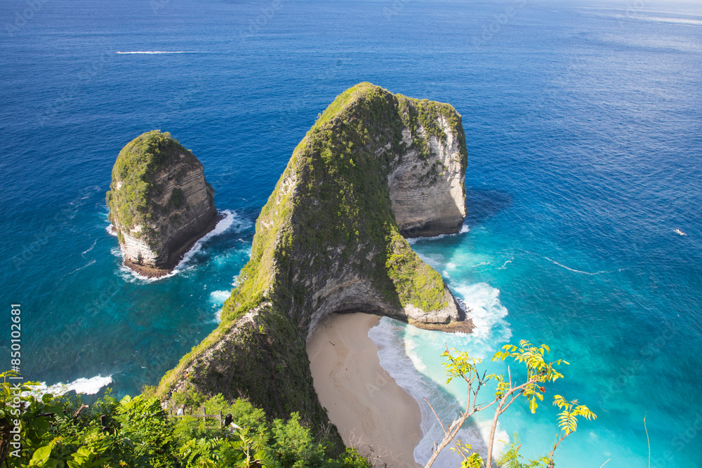 Beautiful view of Kelingking Beach on Nusa Penida island, Indonesia