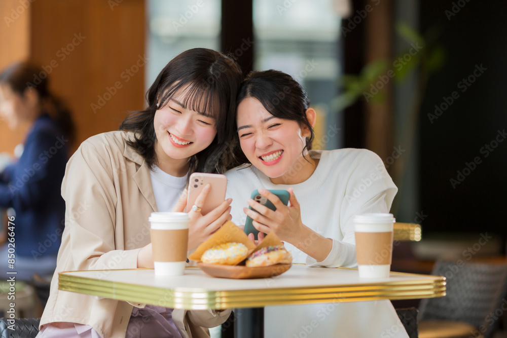 若い女性 若い女性