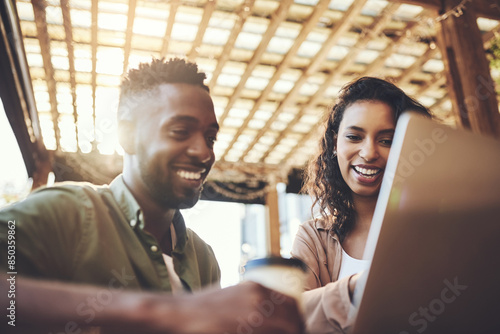 Quadro em tela Laptop, search and happy couple at a cafe for online, menu or brunch food choice, scroll or customer service survey