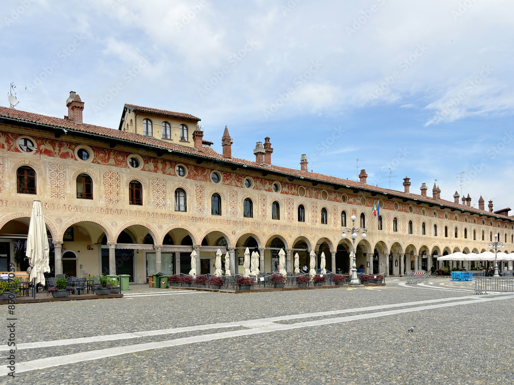 Fototapeta premium ducal square in vigevano, italy 