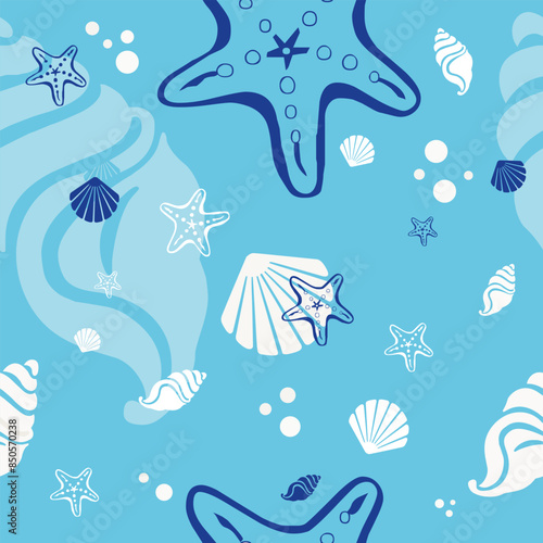 Beach shells and stars seamless pattern. Summer holidays background.