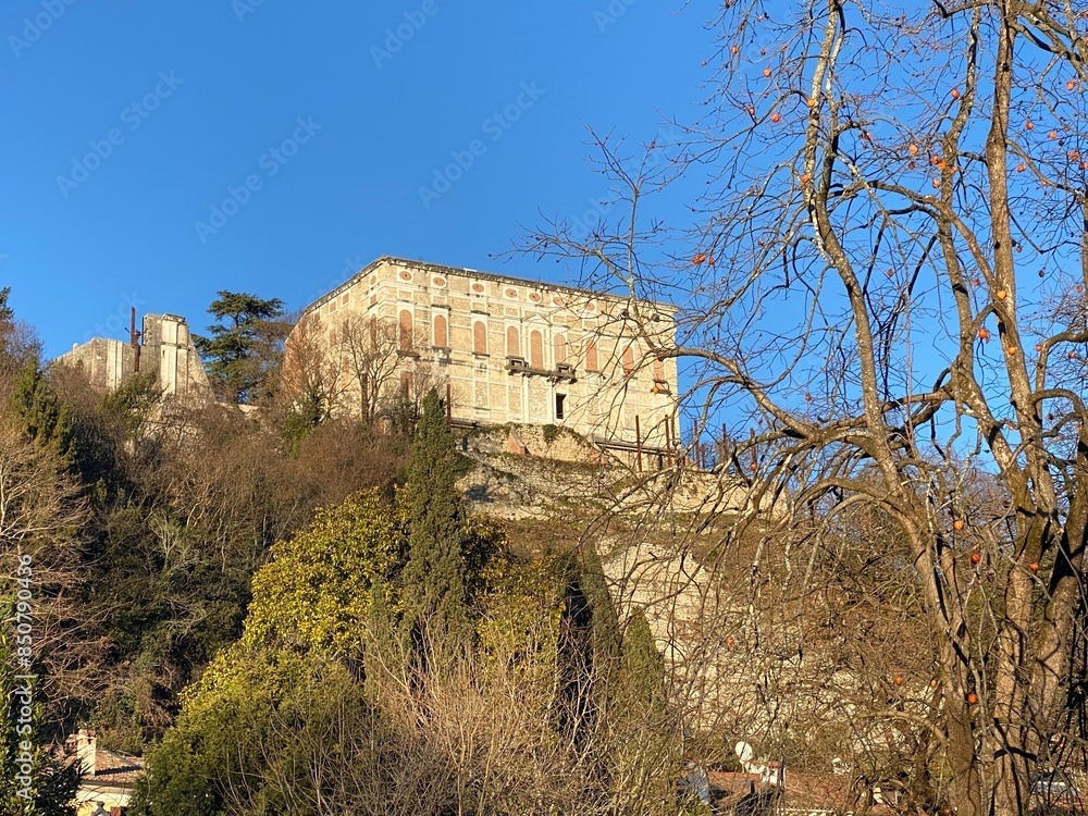 Friuli - castello di Polcenigo