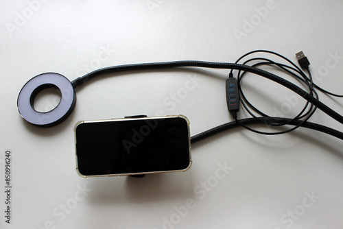 tripod with lamp for phone