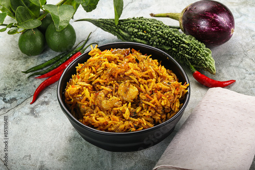 Billede på lærred Indian cuisine - briani with prawns