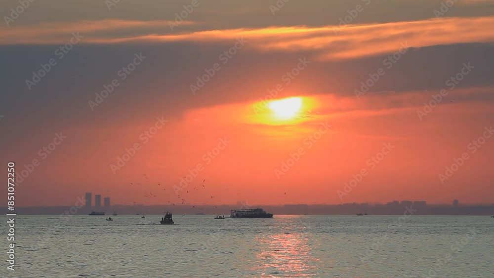 Marmara sea on sunset
Marmara sea on sunset