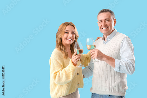 Mature couple with glasses ...